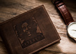 Portfel męski z tłoczonym wizerunkiem Boba Marleya — Peterson, (3) - Rovicki Portfele Męskie